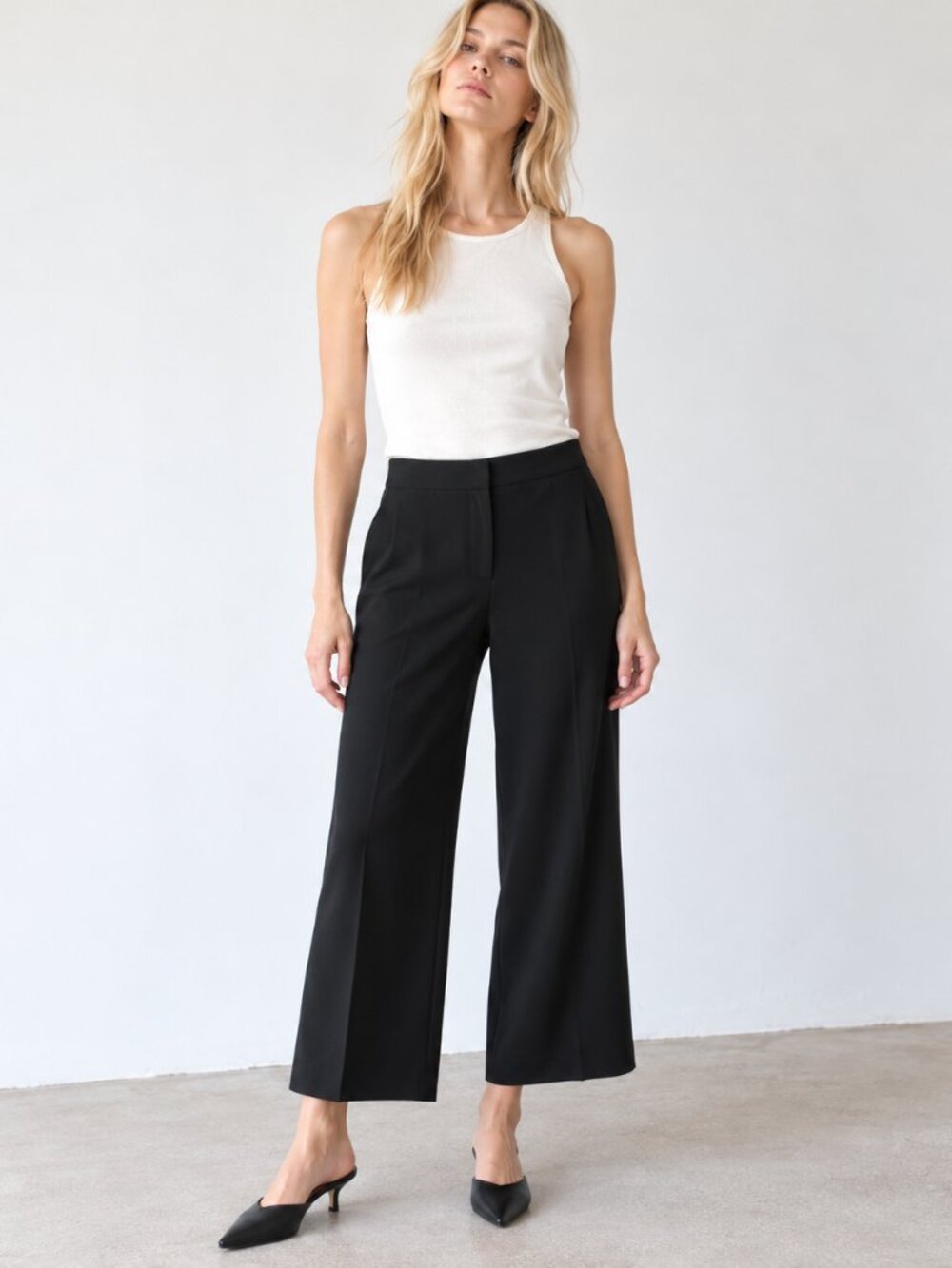 St. John Caviar Black Wide Leg Cropped Dress Pants Trousers